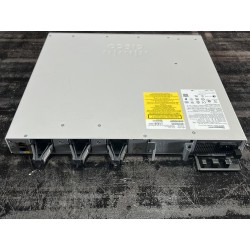 Switch 24 puertos Cisco C9300L-24T-4G-A