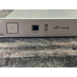 Ubiquiti UniFi SECURITY GATEWAY PRO 4